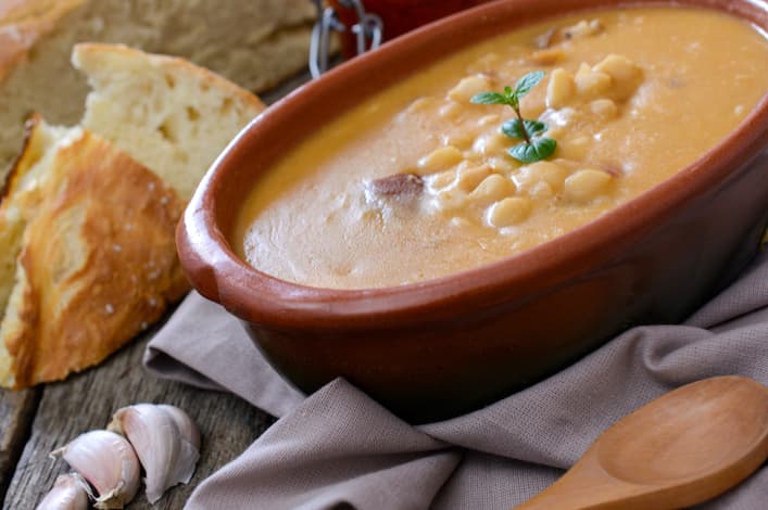 Stations & Supper - Mediterranean Lentil Soup